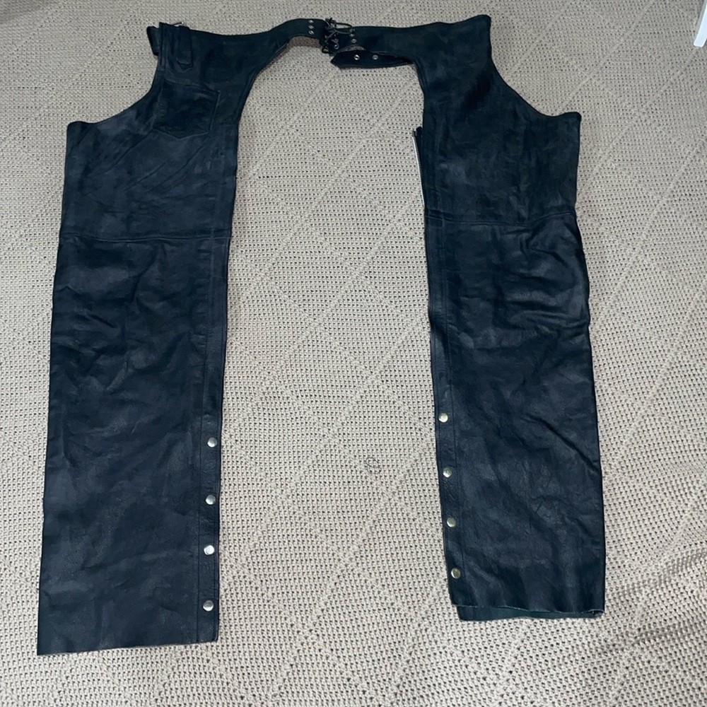 ROCKIN' LEATHER - GENUINE LEATHER CHAPS - men’s 
Size M
